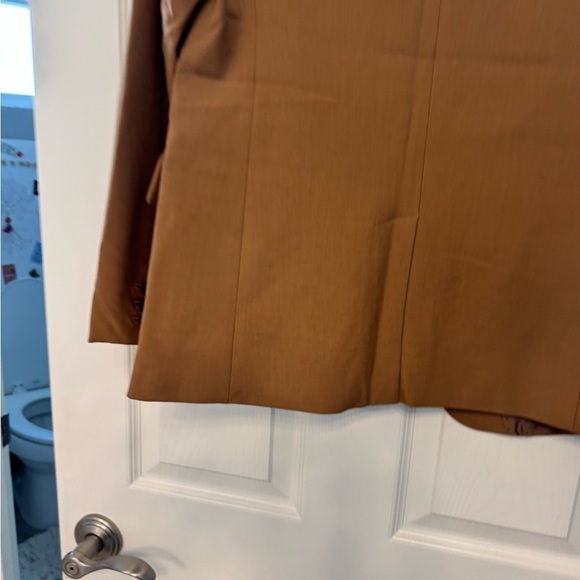 Brown Women's Blazer by Banana Republic 🪴price firm🪴 - Picture 8 of 9